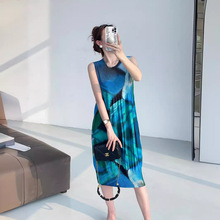三宅2025夏季新款渲染印花褶皱背心裙蓬蓬宽松气质优雅无袖连衣裙