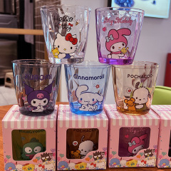 新商品のサンリオアニメの玉桂犬の美楽蒂は厚いです。コップを飲みます。