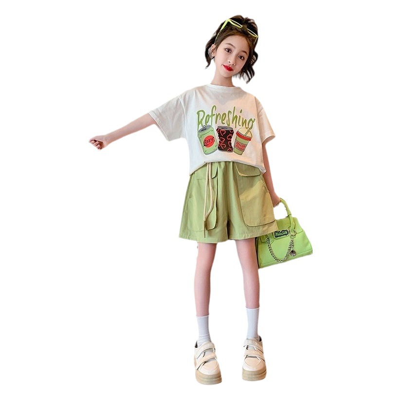 Traje deportivo para niñas 2024 Nuevo estilo coreano para niños de verano para niñas pantalones cortos de verano Traje de dos piezas de estilo occidental
