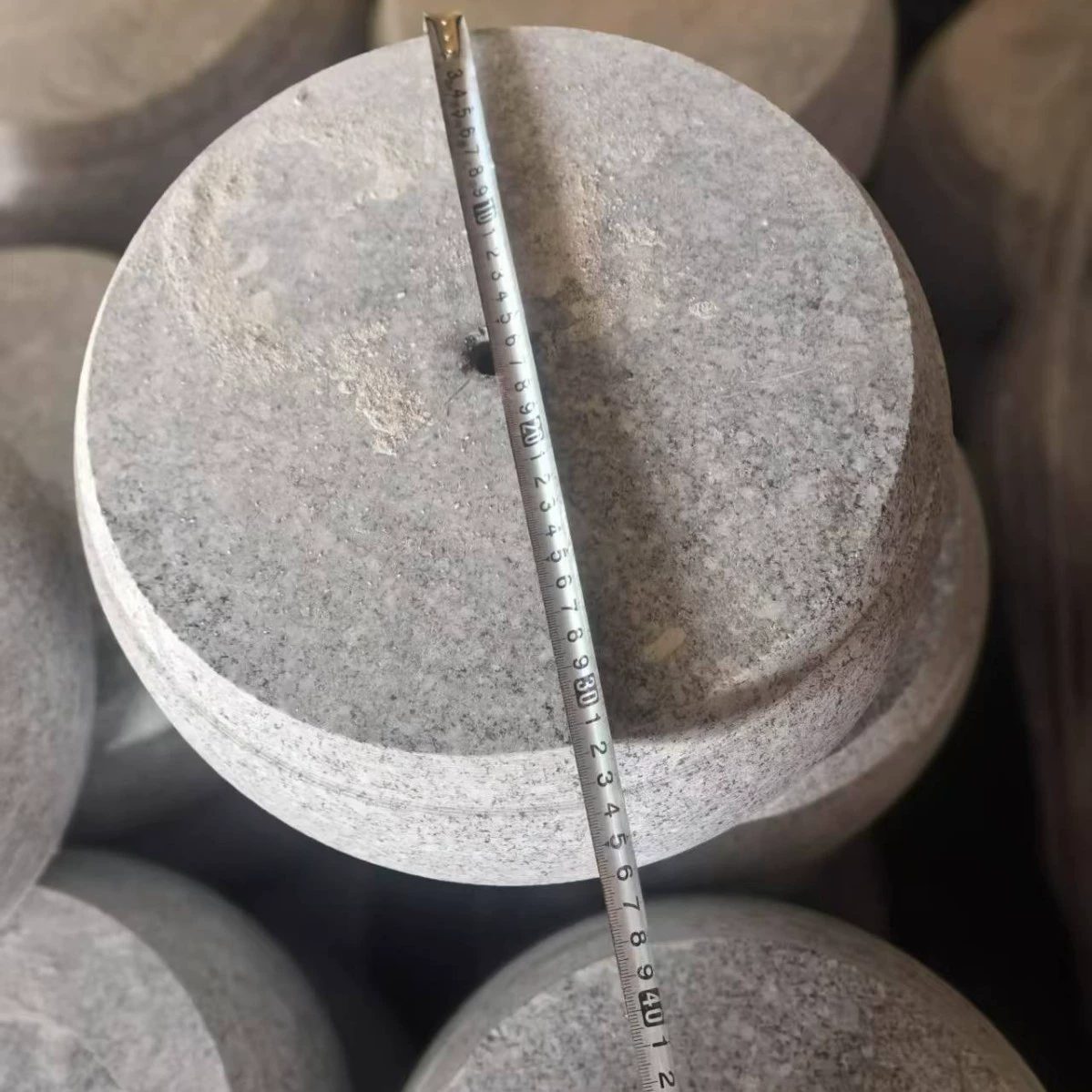 Гранитный каменный причал