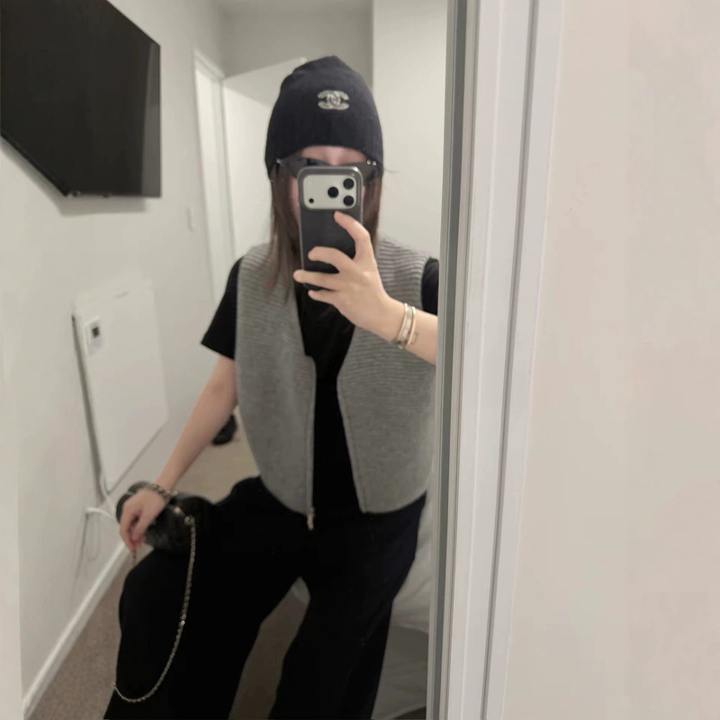 Current Korean designer lowflat ribbed V-neck zippered knitted vest, Korean-style women's solid color wool vest