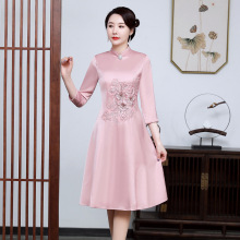 妈妈装连衣裙气质显瘦春夏改良旗袍洋气新款时尚中年女装一件代发