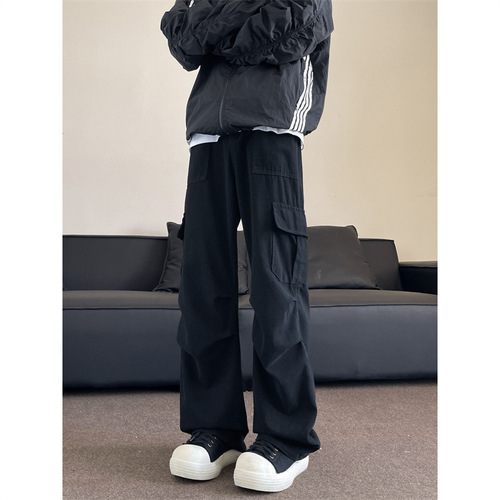 American-style functional multi-pocket casual lumberjack overalls—unisex, versatile, relaxed-fit, with slightly flared wide legs and a parachute-inspired design for spring and fall.