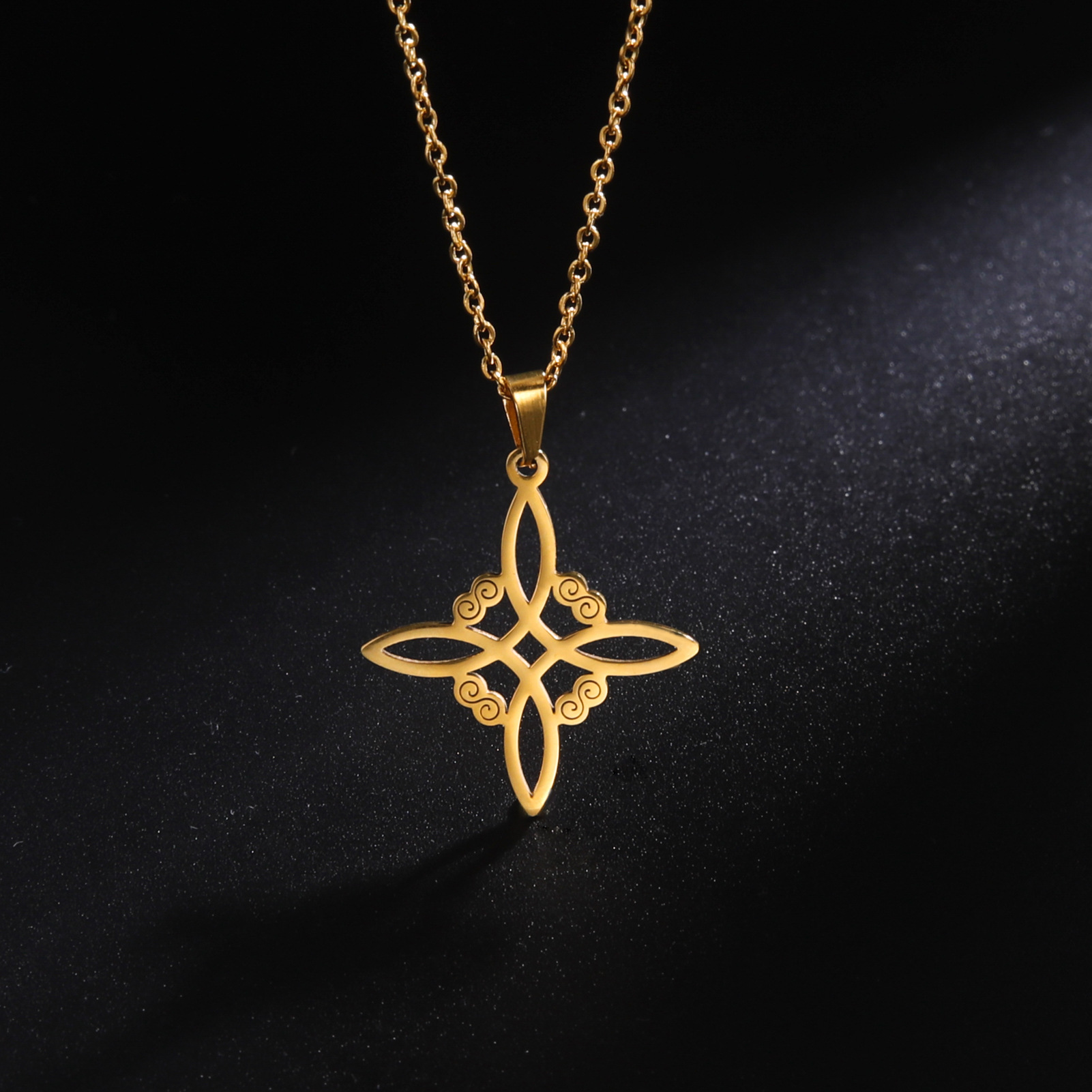 Cross-border Hot Selling Hot Sale Real Gold Electroplated Square Celtic Knot Hollow Witch Knot 304 Material Stainless Steel Necklace display picture 2
