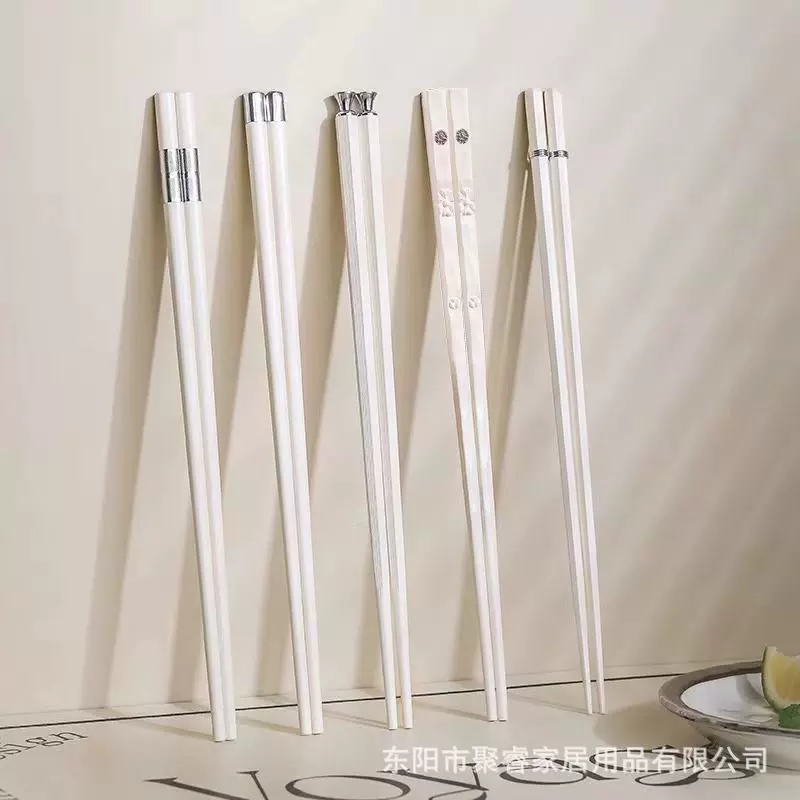 轻奢简约家用高档新款抗菌防霉防滑高级专人专用白色分餐合金筷子