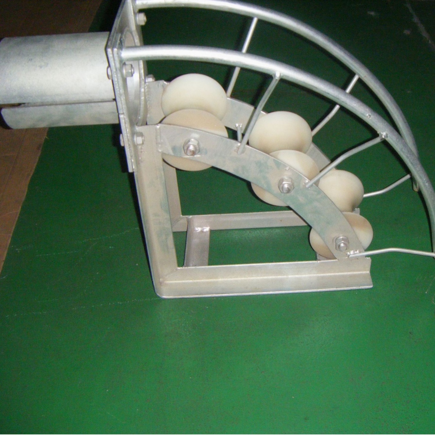 弯曲半径450/1000mm管口多轮80-200mmC/C1系列电缆孔口保护滑车