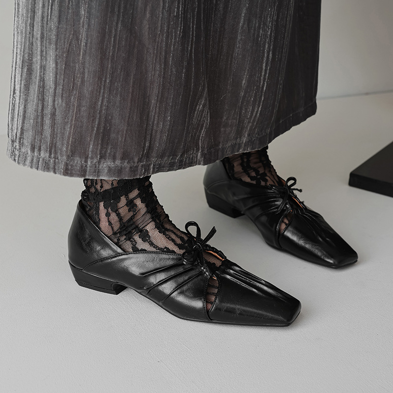 Retro Mary Jane shoes with bow square toe flat