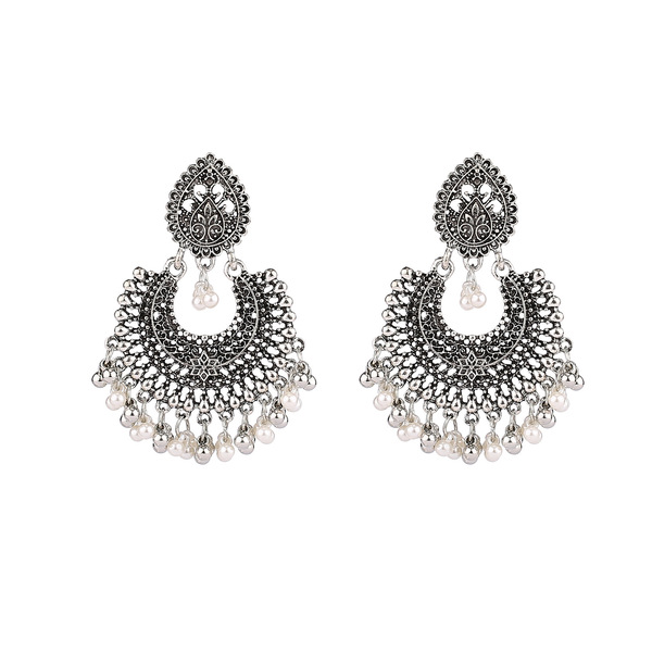 Earrings from pearl