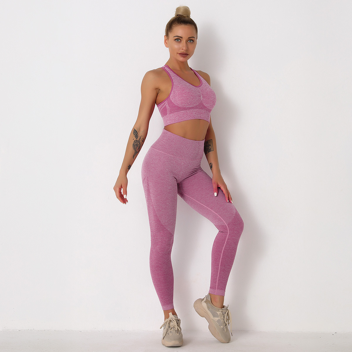 Seamless knitted sexy sports vest peach hip trousers fitness suit NSNS48418