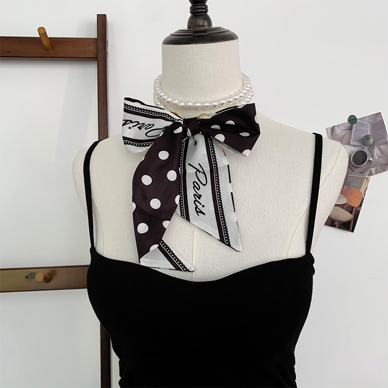 Collar de perlas Pañuelo de seda pequeño de tira larga Sentido de alta calidad Primavera y verano Nuevo estilo Bufanda de todo fósforo Turbante retro Cinta para el cabello