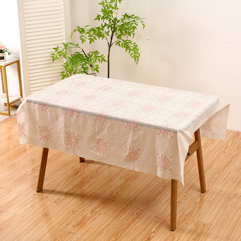 Elegante estilo europeo simple estilo floral hueco manto de mesa idílico a prueba de agua a prueba de contaminación a prueba de quemaduras transfronterizas suministro directo