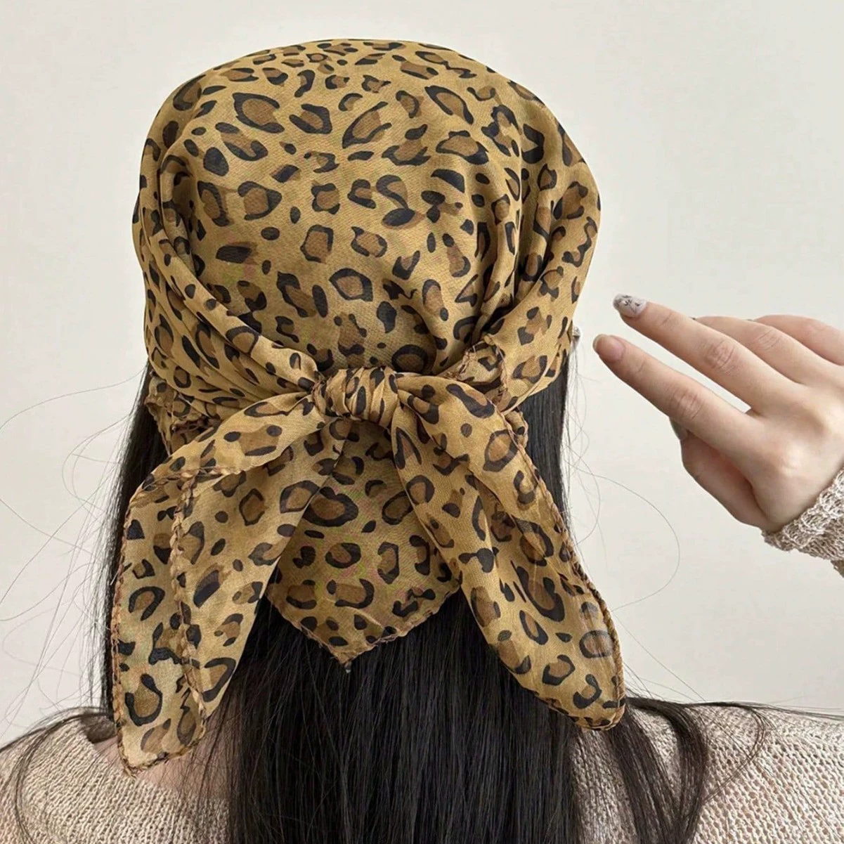 Новый леопардовый платок-головной убор для tying hair, стильная повязка на голову, принт шелковый шарф в горошек, высококлассные универсальные аксессуары, галстук-бандана для женщин