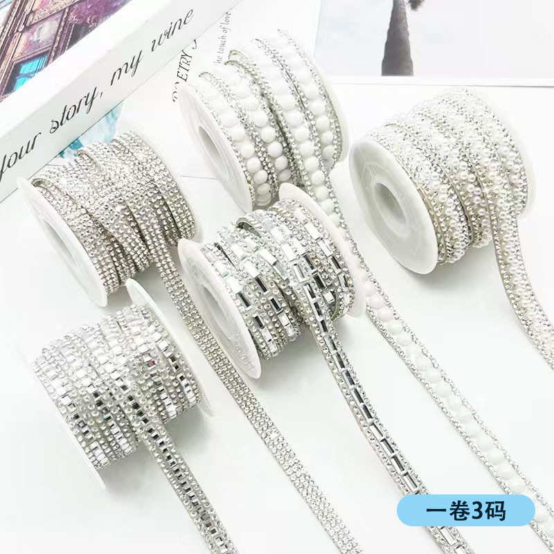 Nueva tira de diamantes de imitación autoadhesiva de vidrio, accesorios de equipaje de bricolaje, adhesivos de diamantes de imitación de diamantes de imitación de diamantes de imitación adhesivos, accesorios de ropa, diamantes de imitación