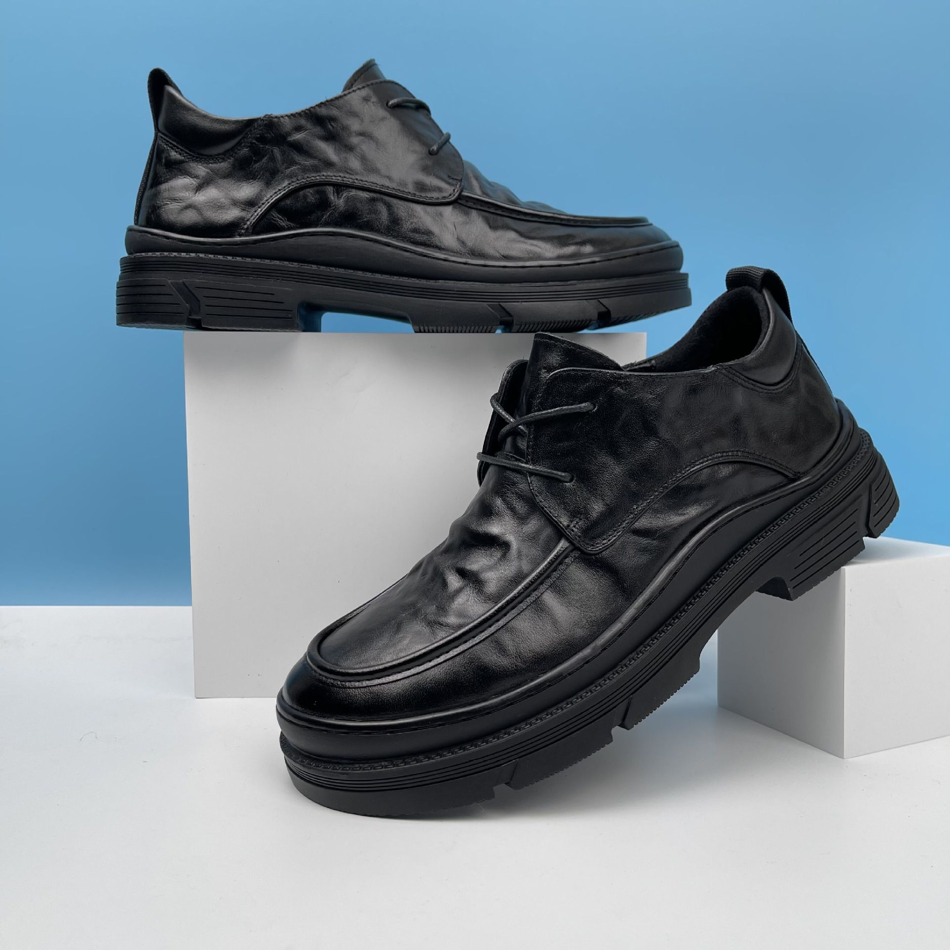 Zapatos casuales de cuero para hombres de otoño de piel de vaca de primera capa, zapatos derby de cabeza grande para hombres transpirables de cuero, zapatos de hombre de negocios de todo fósforo