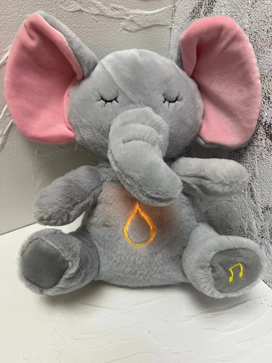 Respirando Oso Pequeña nutria Muñeca de peluche Bebé Consolando Acompañamiento Muñeca Apacigua Música Muñeca Educación temprana Regalo