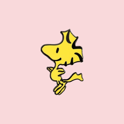 Peanuts Comic Peanuts Character Enamel Badge Cute Running Yellow Bird Brooch Snoopy Fan Art Adorable Accessory