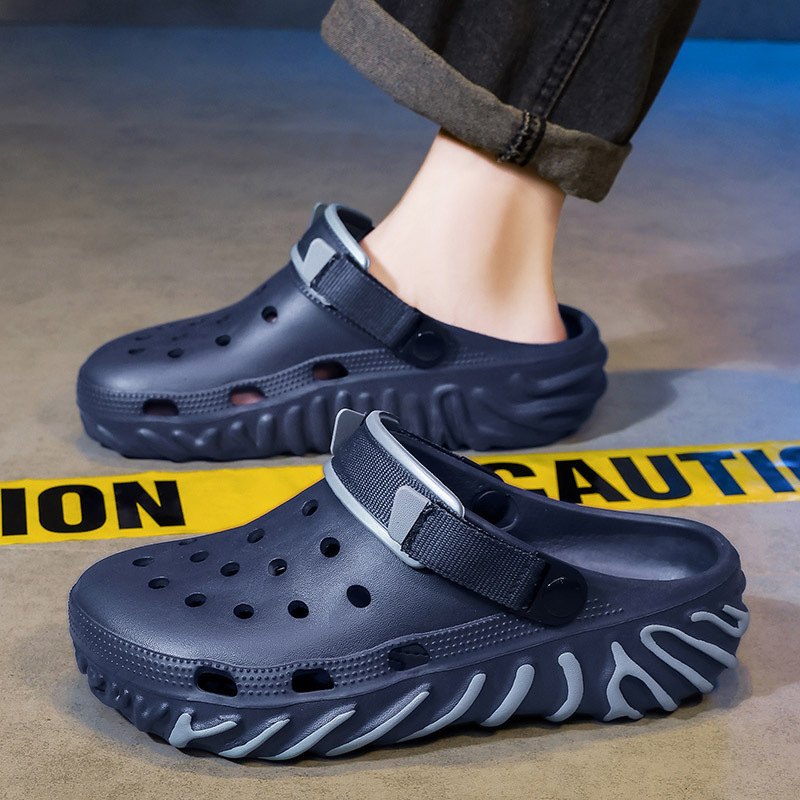 2025 verano nuevo estilo hombres zapatos casuales con agujeros suela gruesa eva moda interior y exterior playa sandalias Baotou al por mayor