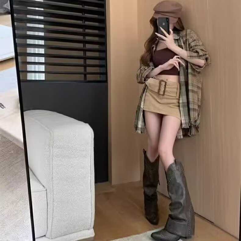 틈새 스트리트 체크 무늬 탑과 스트라이프 재킷이 포함된 남성 및 여성용 캐주얼하고 레이지 컬러 블록 체크 무늬 셔츠