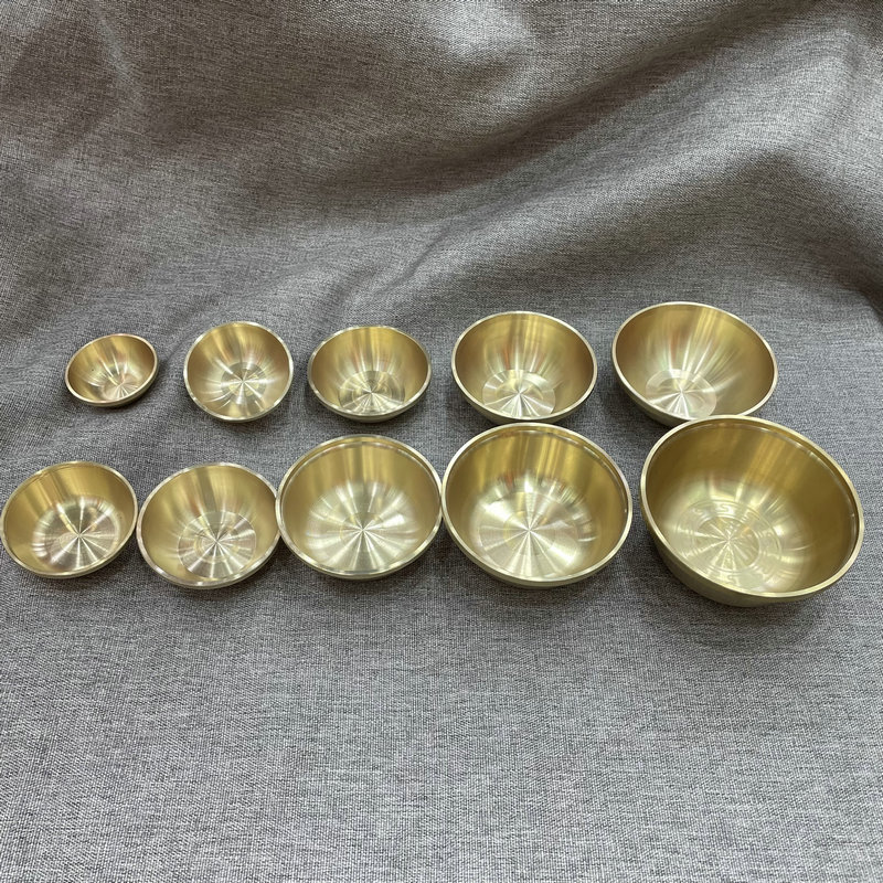 Brass thickened copper bowl tableware decoration suit size bowl copper household home decoration Buddha worship supplies worship jewelry Brass thickened copper bowl tableware decoration suit size bowl copper household home decoration Buddha worship supplies worship jewelry