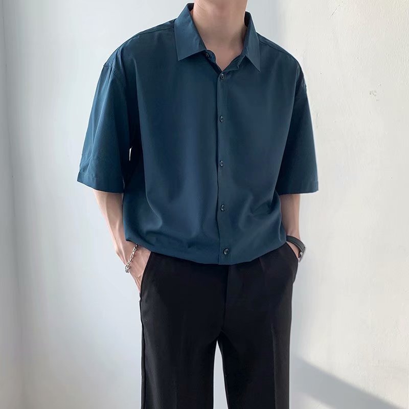 Solid shirt for leisure