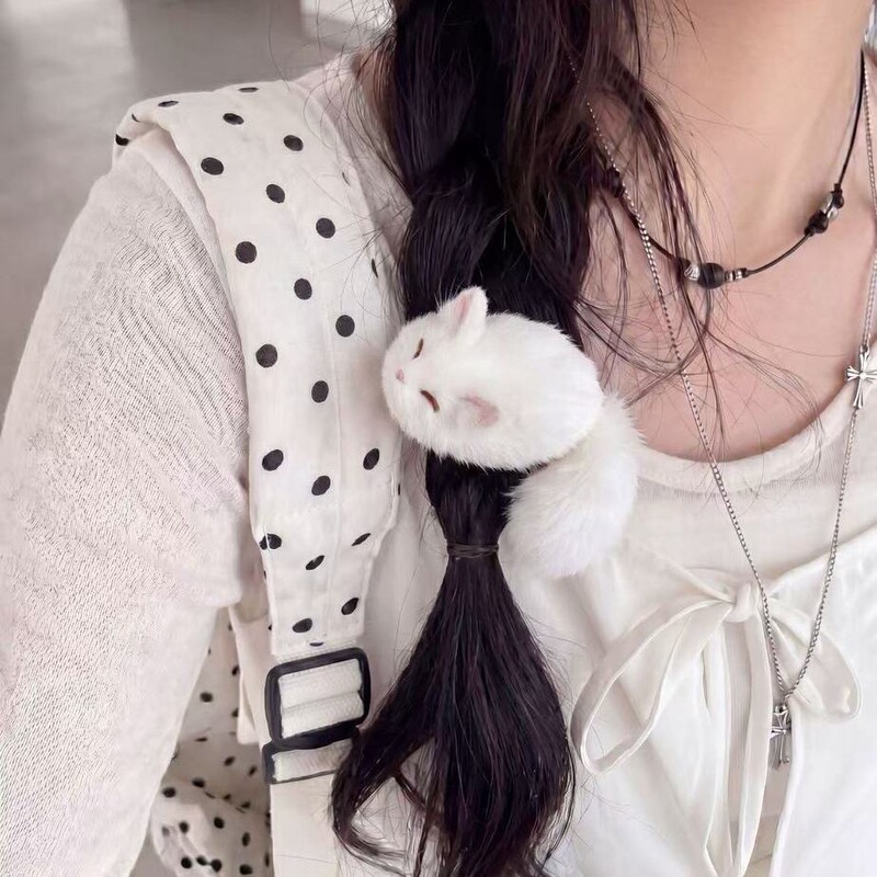 Soft White Little Fox Plush Hair Clip, Sweet and Gentle Style Side Hair Clip, Versatile Hair Accessory for Students and Commuters