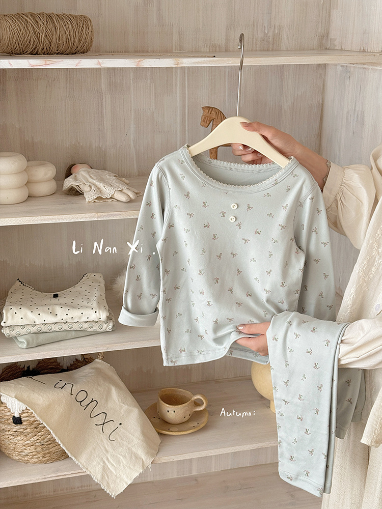 Floral flowers on blue background