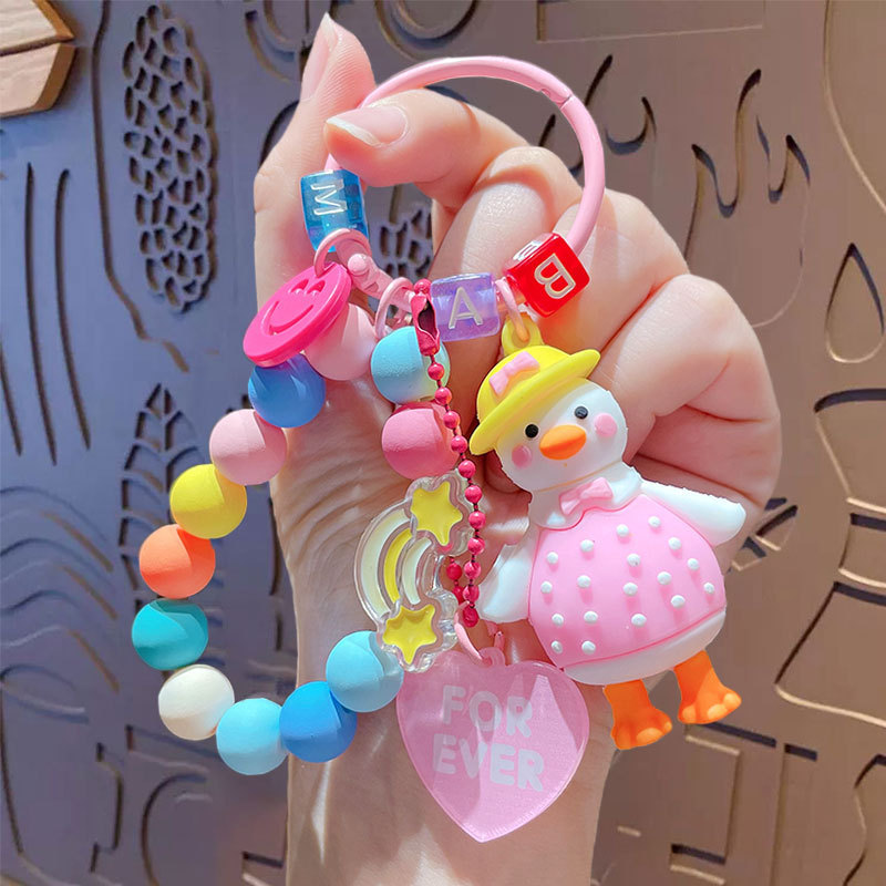 Caricatura creativa adorable pato cuentas colgante de cadena para mujeres lindas parejas llaveros bolsos colgantes pequeños regalos