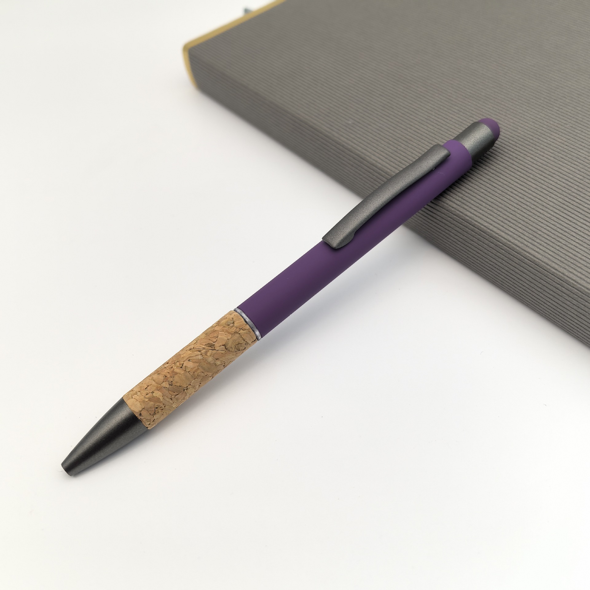 Bolígrafo de metal de color transfronterizo logotipo personalizado bolígrafo de publicidad de metal de corcho empuñado bolígrafo de regalo