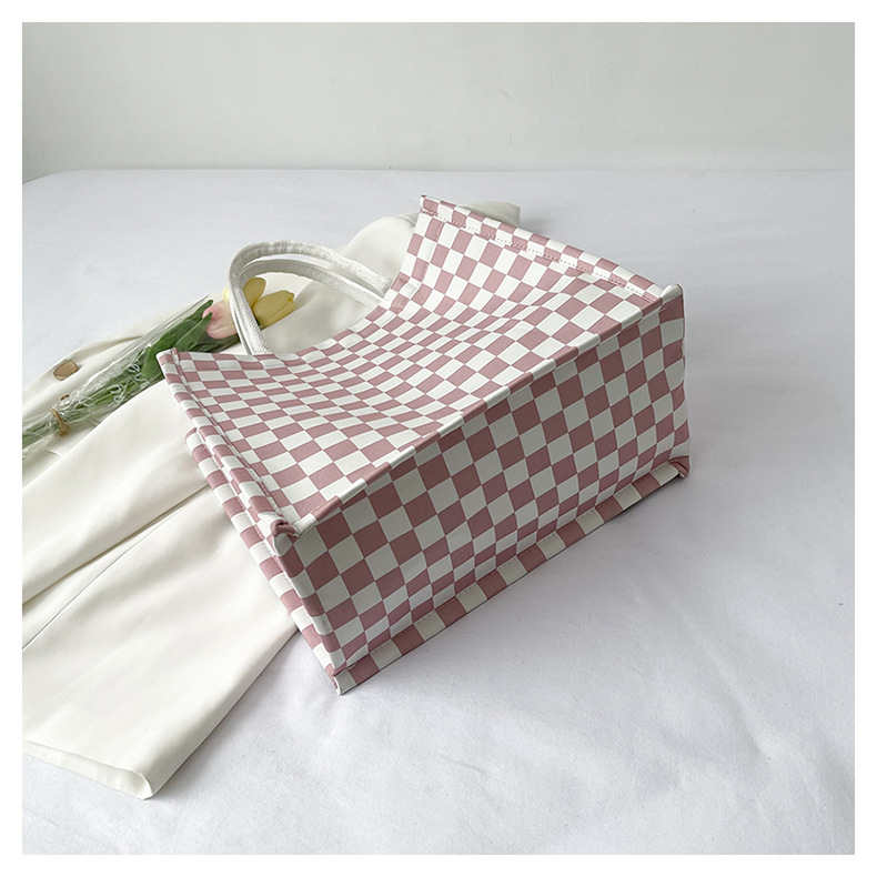 Large-capacity single-shoulder tote bag 2024 new style fashionable and textured trendy handbag for commuting and casual use, large checkered bag for women undefined