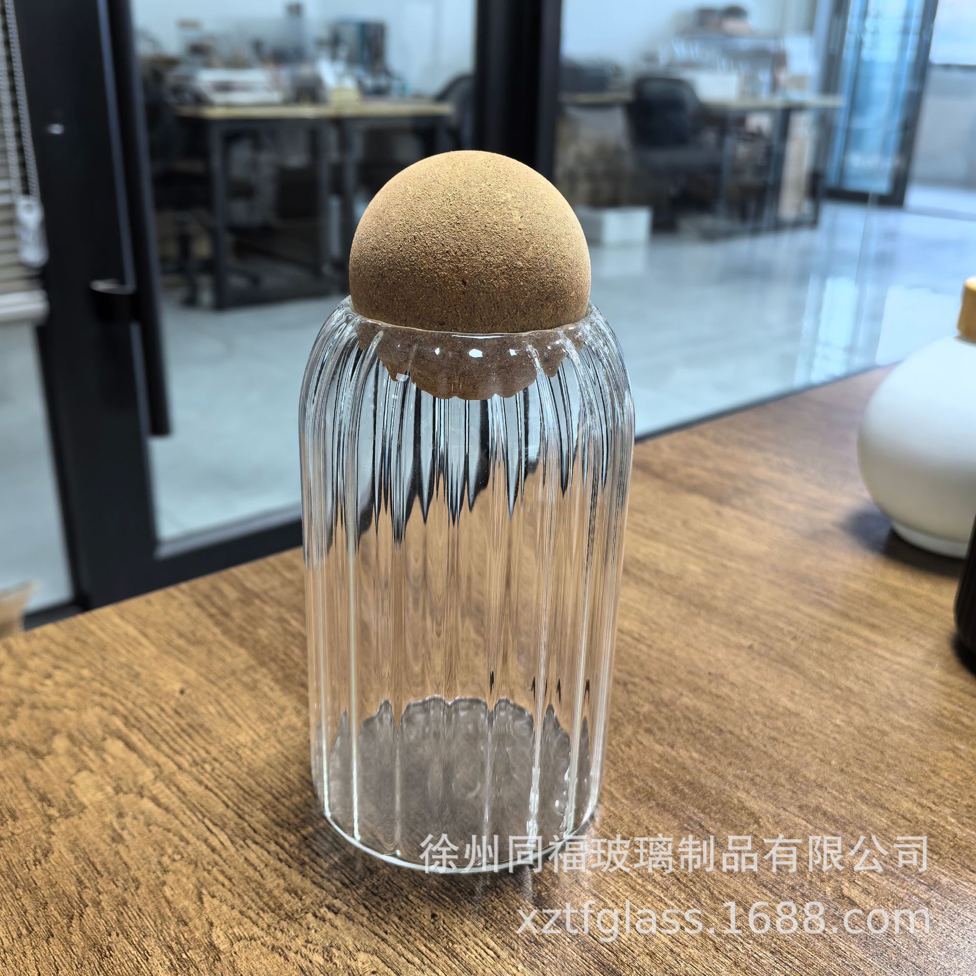 Frasco Cilíndrico de Vidrio Hermético con Tapón de Corcho Esférico de Vidrio de Borosilicato Alto para Café y Granos image 7
