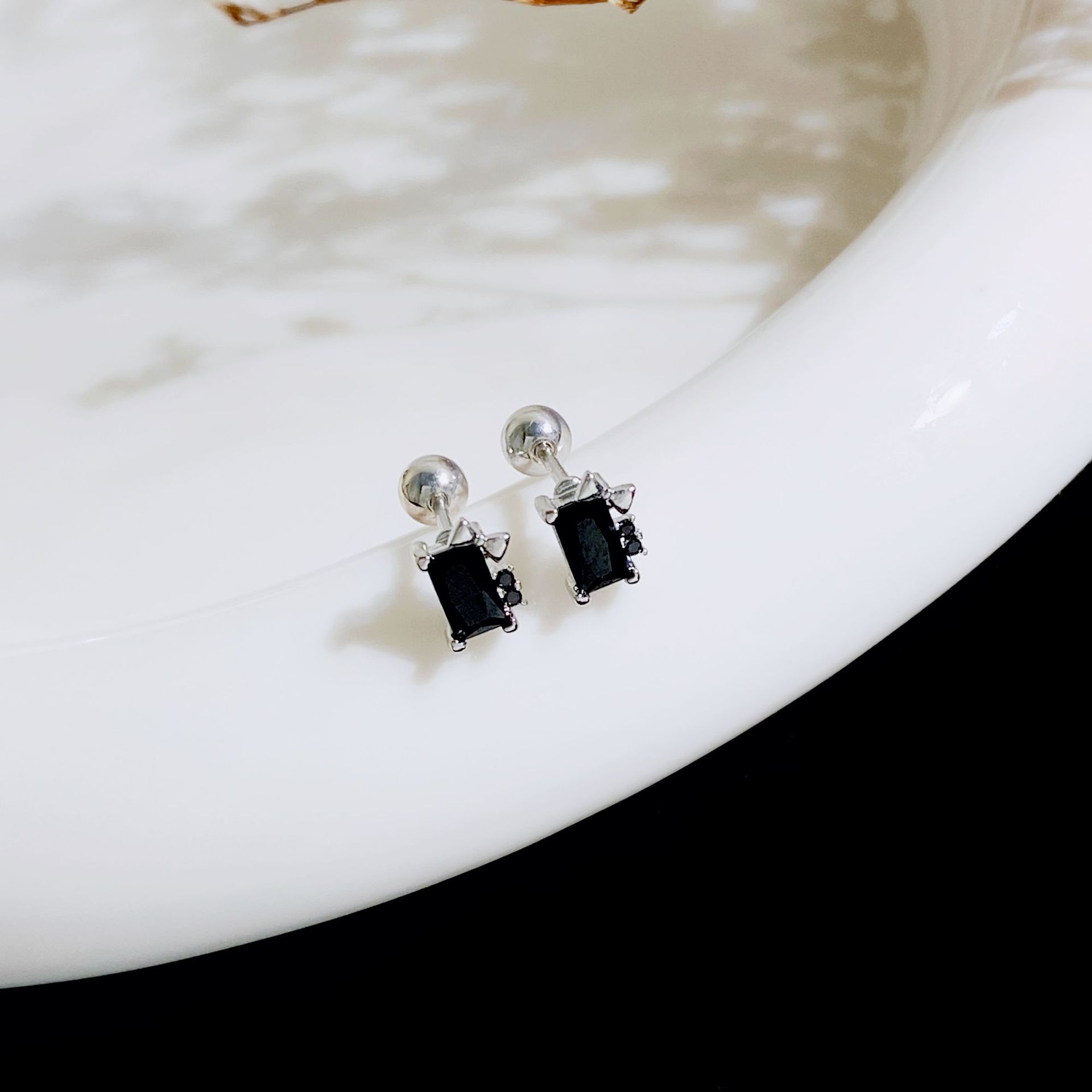 Fashion Square-gold Titanium Steel Diamond Square Stud Earrings ...