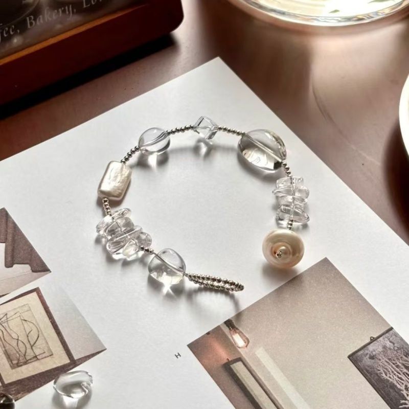 [a Little Morning Dew] Transparent Beaded Button Bracelet 2025 New Niche Design Easiest for Match Daily Beaded Bracelet