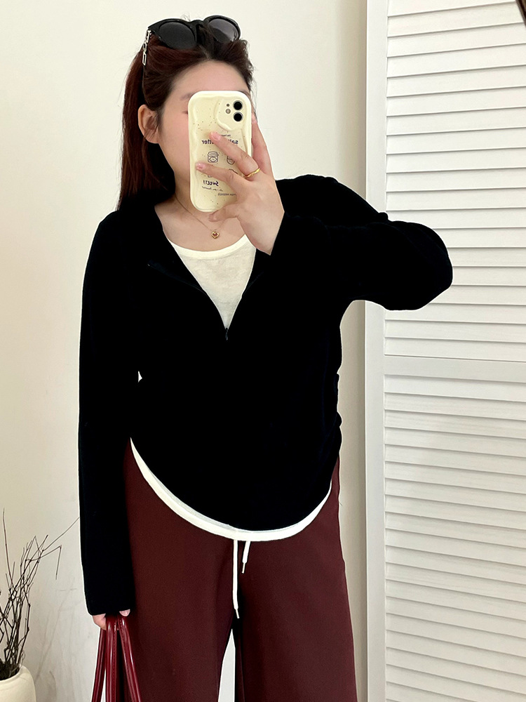 Plus-size women's color-blocking fake two-piece semi-open top 2025 autumn fat girl casual loose knitted sweater for women 23320