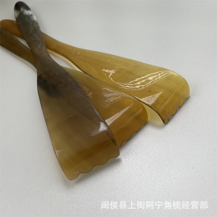 Horn Back Scratcher Full Length Itch Relief Tool Traditional Chinese Wellness Gua Sha Board Back Massager key features