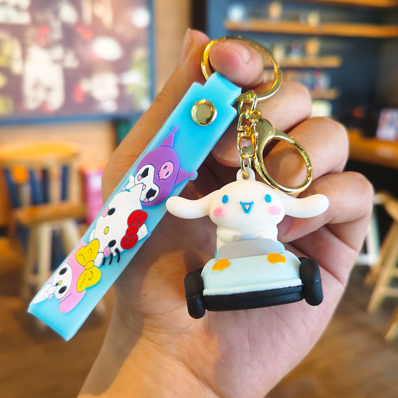 El llavero de Sanrio llavero, la muñeca colgante, la máquina de muñecas, tuiteó un pequeño regalo de menos de 10 yuanes.