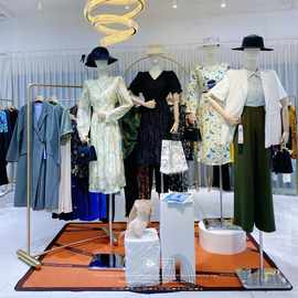 春夏装女装批发大牌高货高级感品牌折扣女装剪标正品撤柜女装尾货