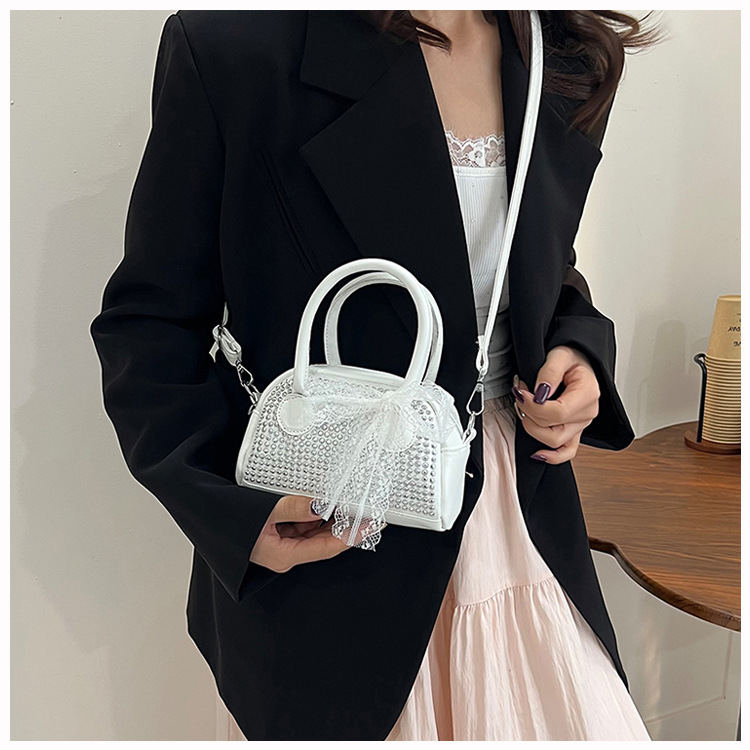 178g Weight Polyester Lining Material Sewing Thread Fashion Element Zipper Closure Type Single Shoulder Strap Strap Type Saddle Bag Bags Type Casual Occasion Pu Leather Material Bow Knot Pattern All Seasons Season Women's Gender Streetwear Style Square Shape Women's Pu Leather Bow Knot Streetwear Sewing Thread Square Zipper Saddle Bag 7