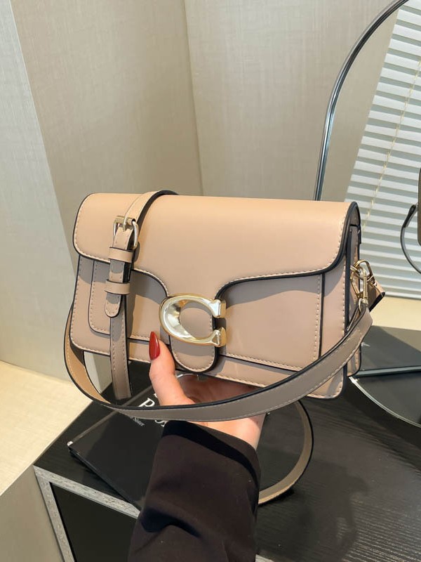 2026 nuevo estilo de bolso de alto nivel transfronterizo, estilo exterior retro, versátil, simple, simple, de hombro, bolso de alto nivel.