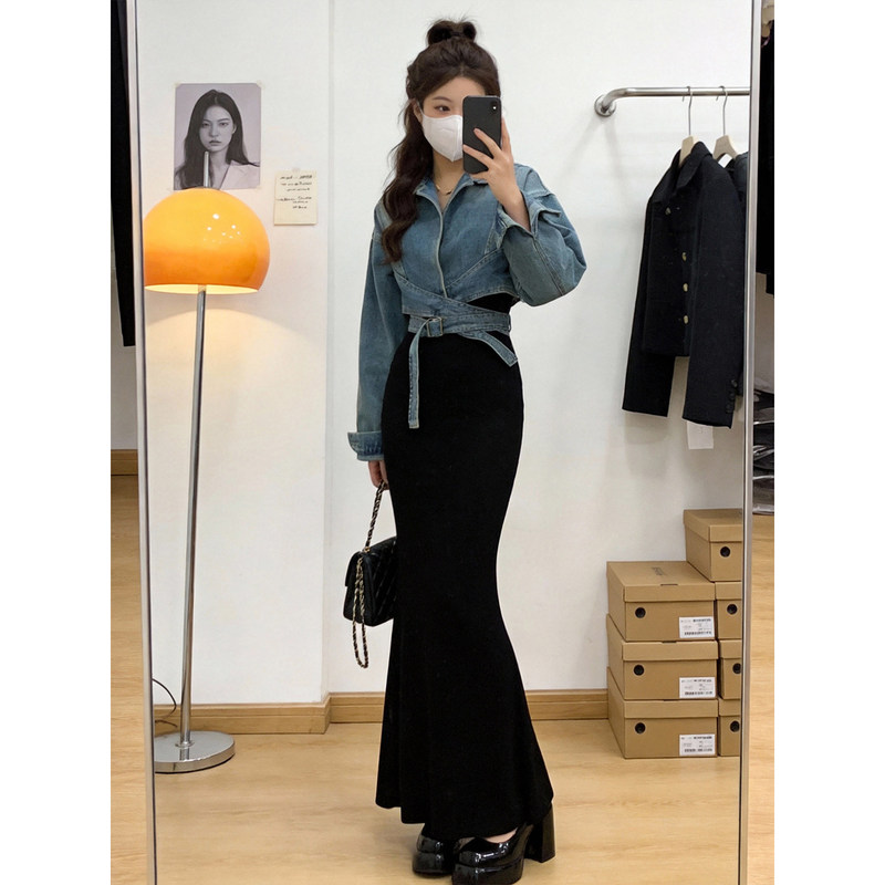 Early Spring Women's Hong Kong-Style Retro Fashionable Age-Reducing Niche Short Denim Jacket with Cross-Over Lapels and Tie-Waist Top Early Spring Women's Hong Kong-Style Retro Fashionable Age-Reducing Niche Short Denim Jacket with Cross-Over Lapels and Tie-Waist Top