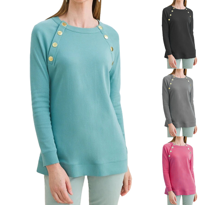 Demi-season metal long-sleeve with a round collar for leisure
