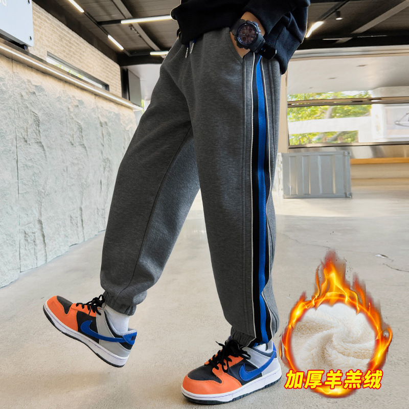 男童运动裤秋冬2025新款儿童男大童加绒炸街小脚卫裤男孩羊羔绒裤