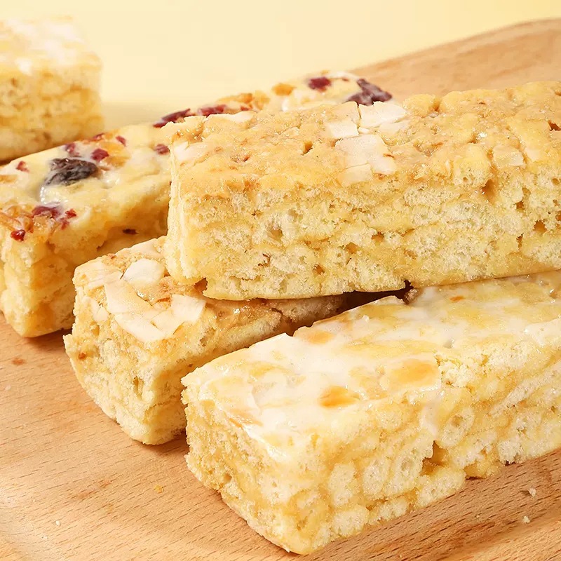 Bami fruit milk covered Sachima whole box 3000g almond fresh fruit yogurt latte coconut flavored snacks snowflake pastries