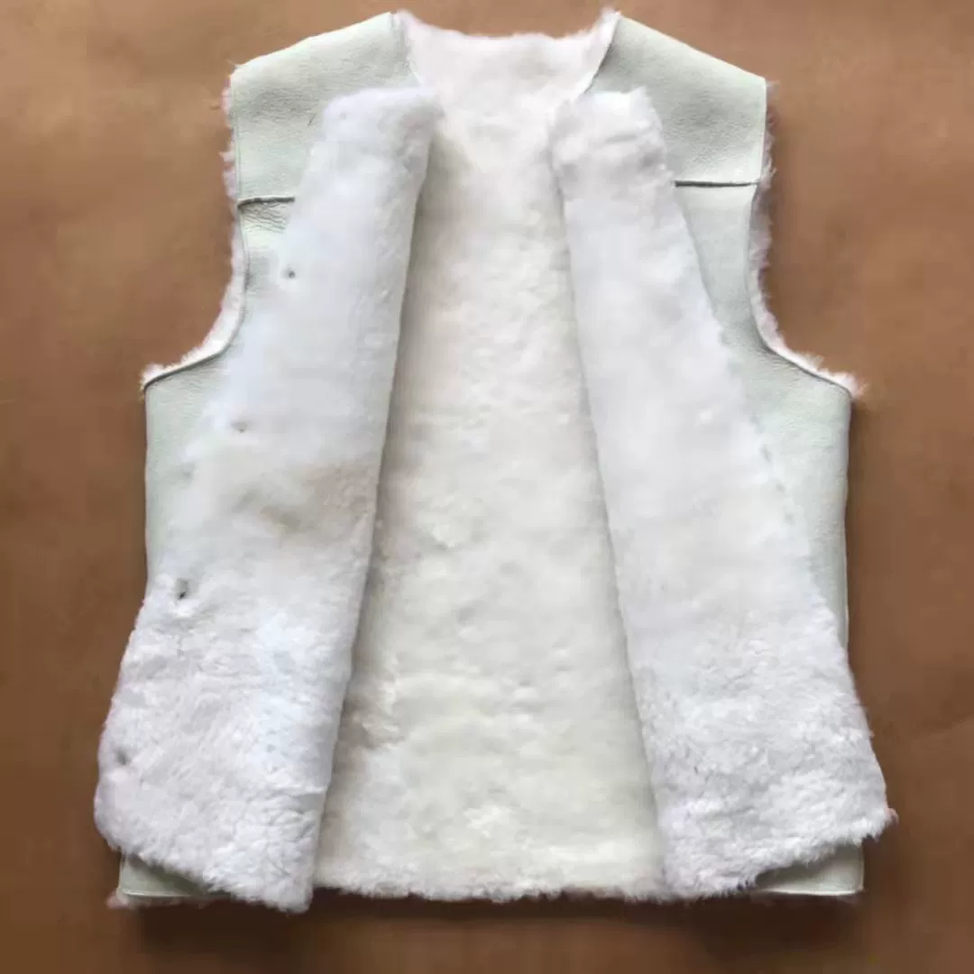 Шерстяной жилет ручной работы