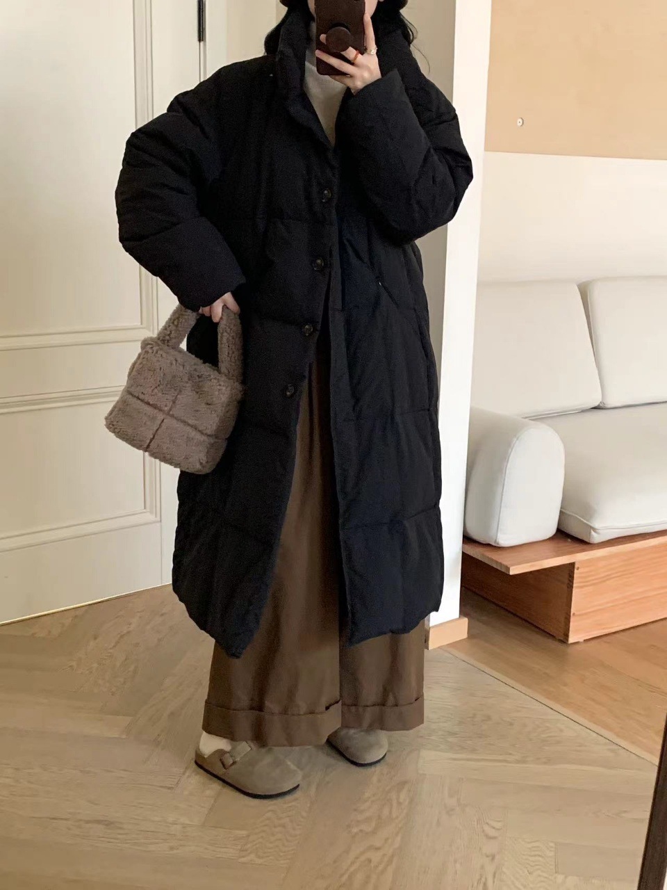 검은색