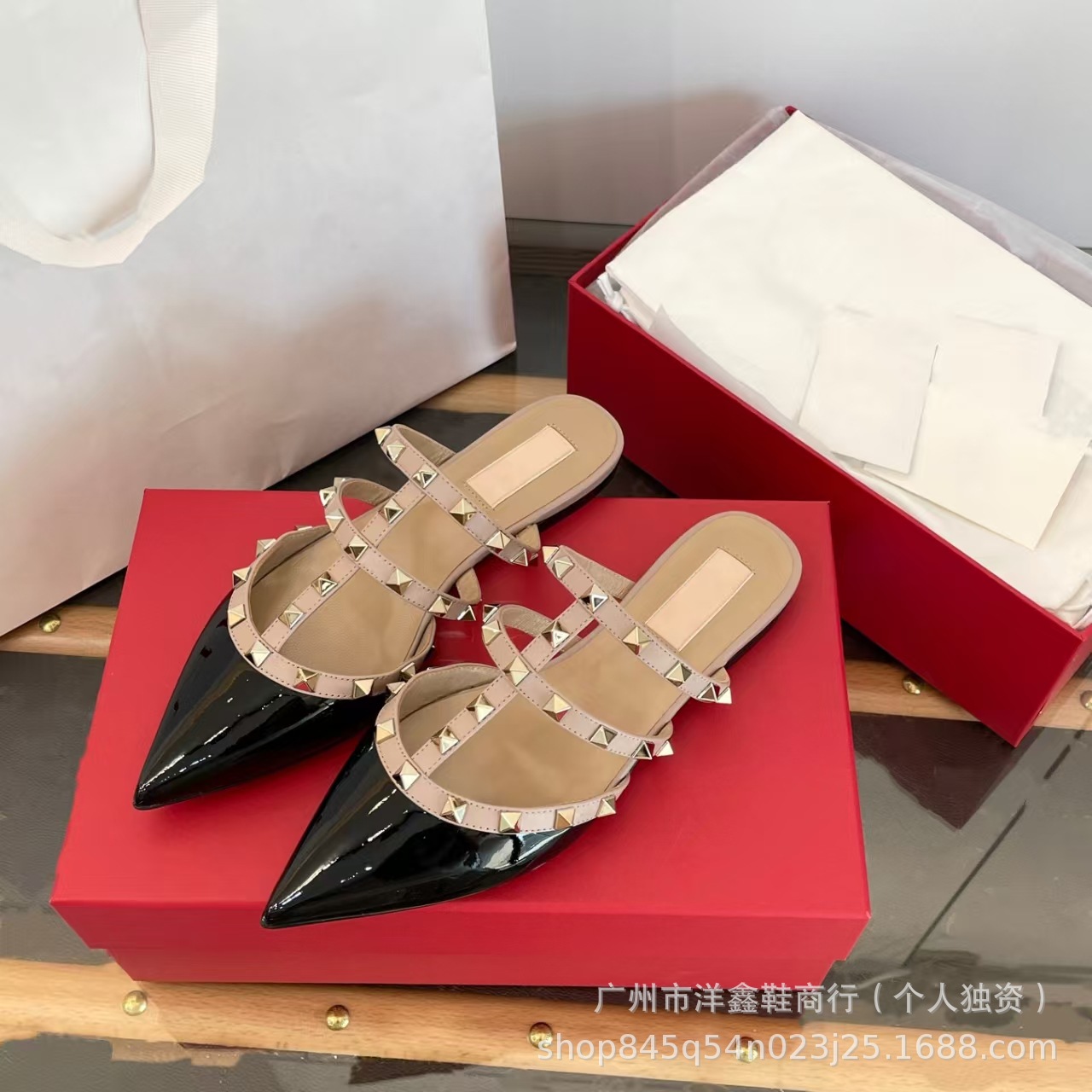Black flat bottom half drag (recommended to take one size larger)