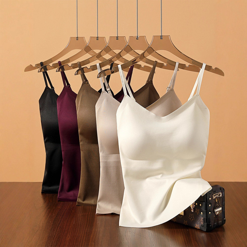 Trendy Tiktok Camisole for Women with Built-In Bra Pads, Beautiful Back Design, Suitable for Spring and Summer, Can Be Worn as Outerwear or Innerwear Trendy Tiktok Camisole for Women with Built-In Bra Pads, Beautiful Back Design, Suitable for Spring and Summer, Can Be Worn as Outerwear or Innerwear