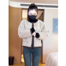 ���ݽq�ӽq 2025�¿�С���LײɫƤëһ�w���q���׶�����С����