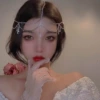 Серебристый (головное украшение)
