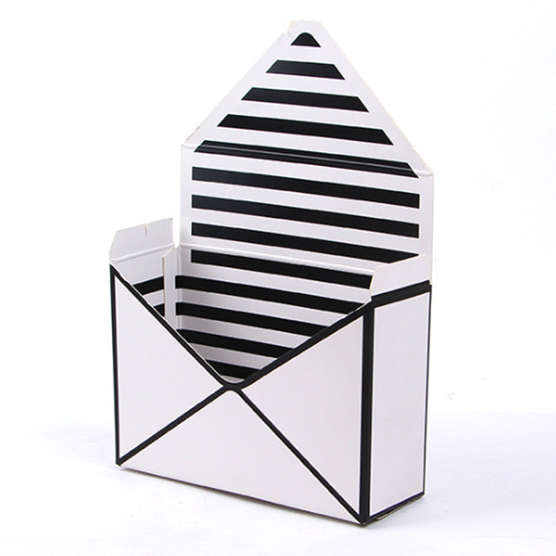 Canasta de flores portátil plegable del día de la madre Caja de embalaje de flores simple Arreglo floral en inglés Caja de regalo Ramo creativo Retro