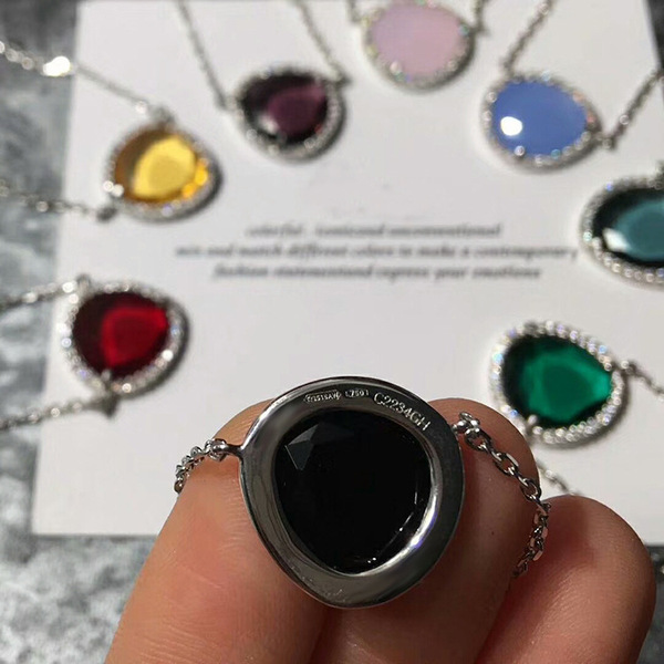 Organic artificial design necklace